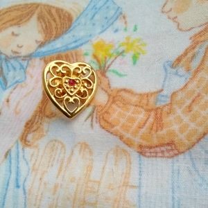 🌙Sweetheart Lapel Pin